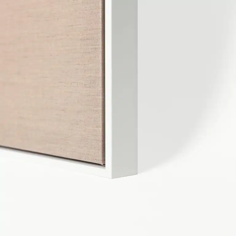 Minimalist canvas with float trim